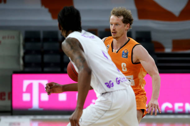 得分和篮板 得分和篮板