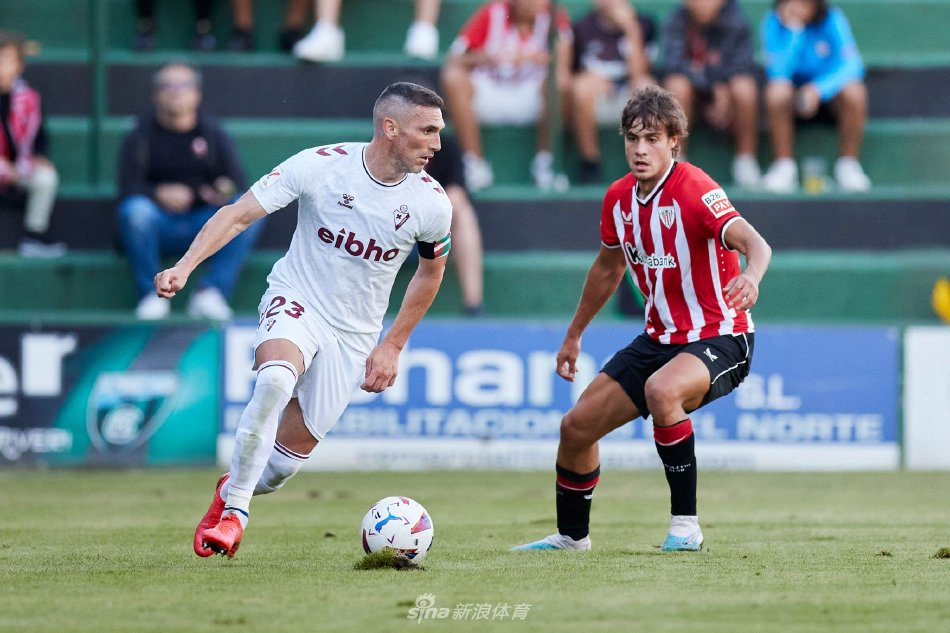 的决定性进 的决定性进